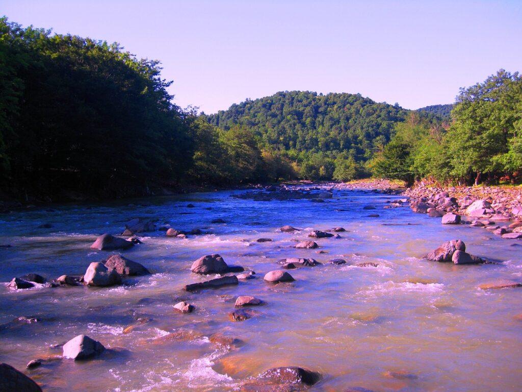 river, nature, kutaisi-692891.jpg